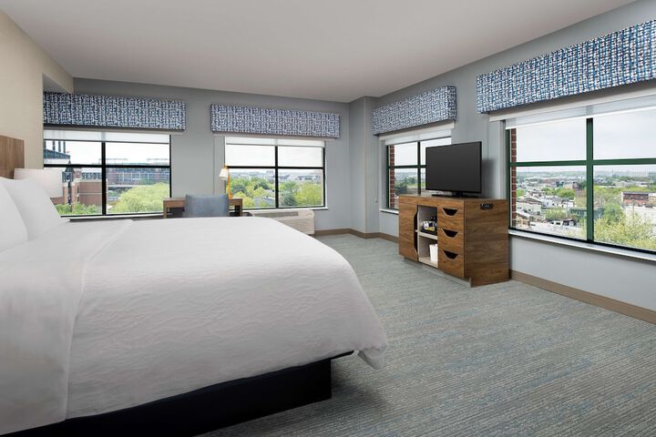 Room 30 of 44