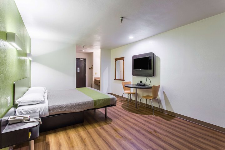 Room 20 of 48