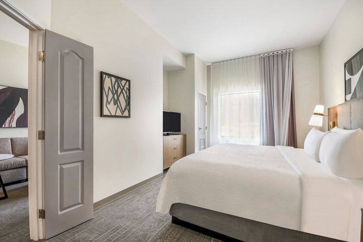 Staybridge Suites Toledo - Maumee by IHG