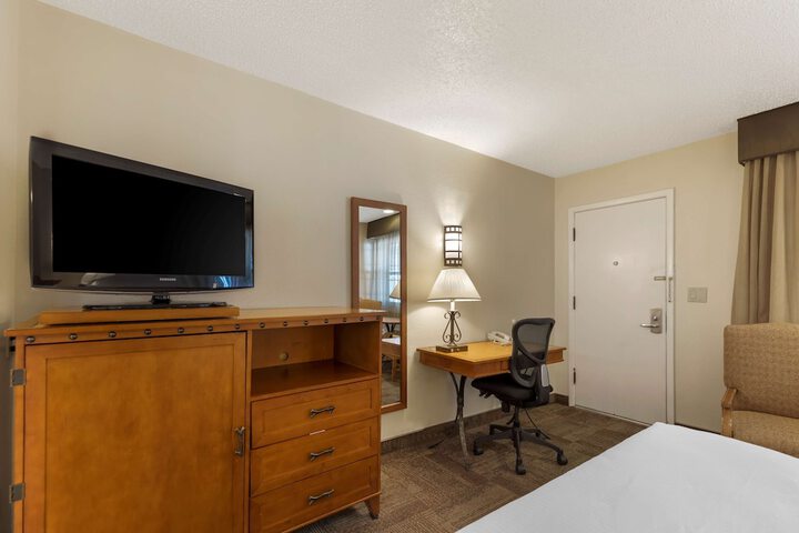 Best Western Pioneer