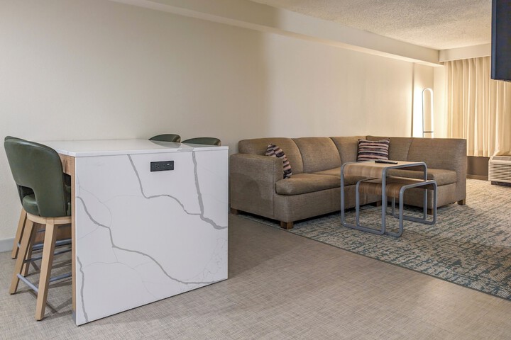 Room 14 of 48