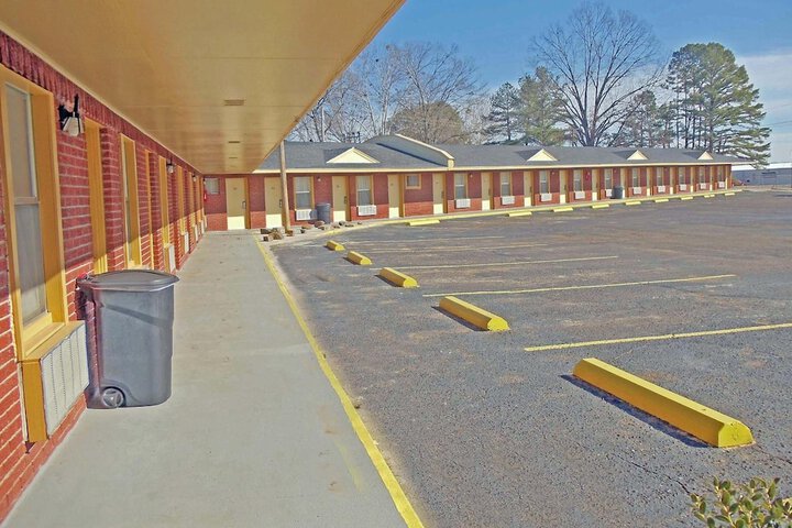 Antlers Budget Inn