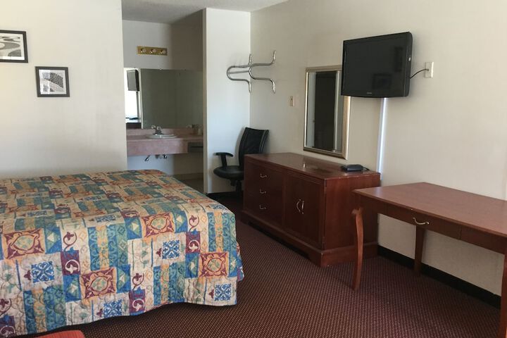 Room 5 of 20