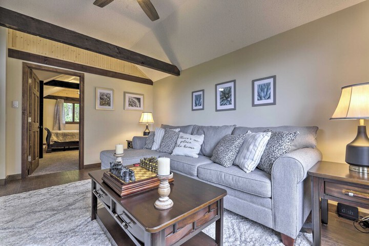 Private Guest House w / Deck + Spectacular Views!