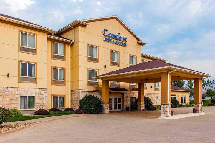 Comfort Inn & Suites Grinnell near I-80