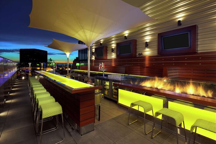 Lounge 89 of 107