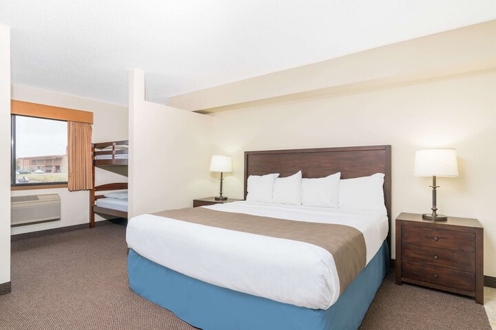 Room 16 of 17