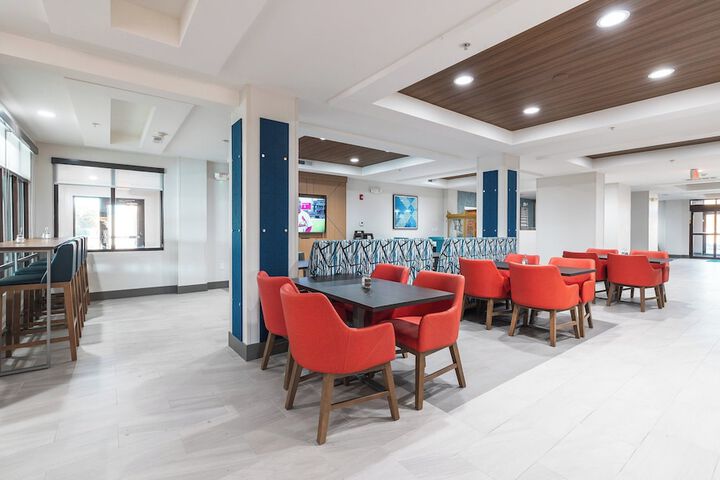 Holiday Inn Express Hotel & Suites St. Robert by IHG