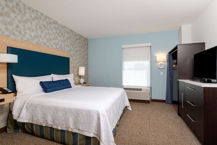 Room 12 of 33
