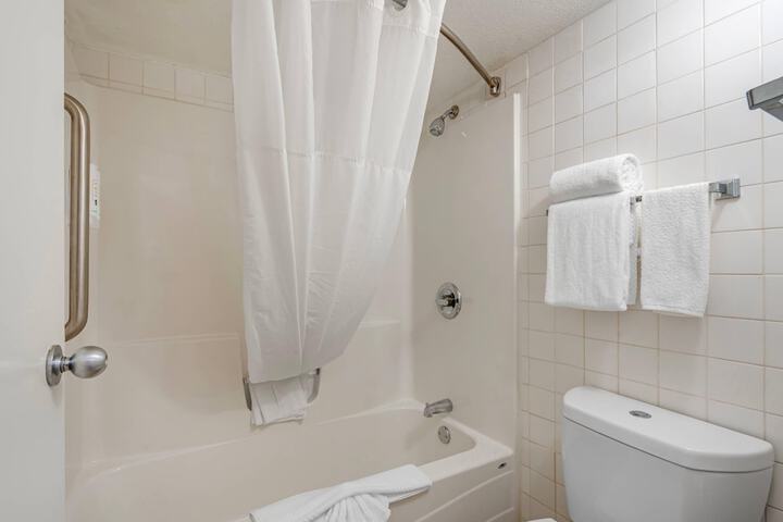 Quality Inn & Suites Conference Center
