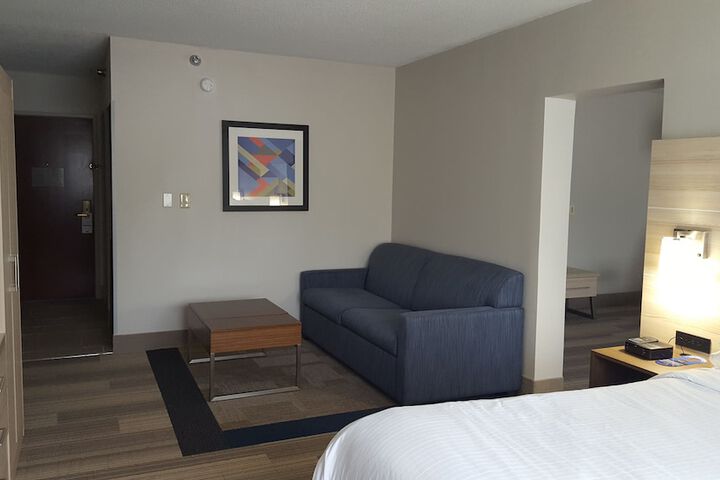 Room 42 of 55