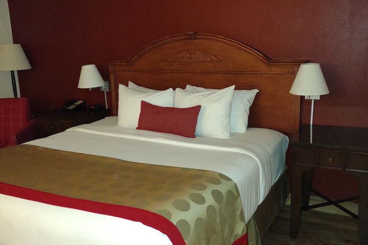 Room 62 of 90
