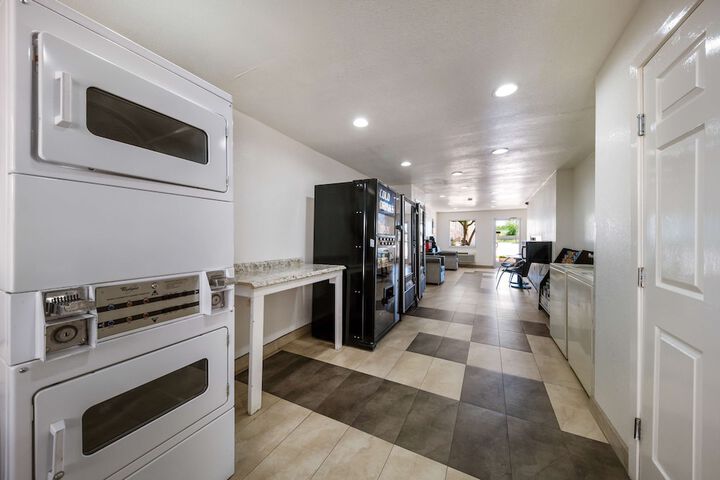 Motel 6 Dallas TX - Farmers Branch