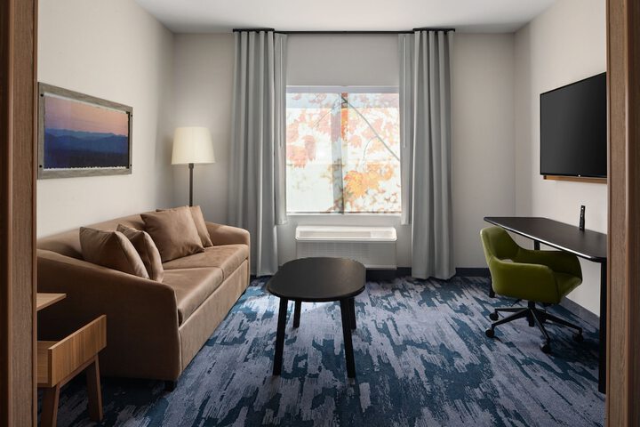 Room 18 of 30