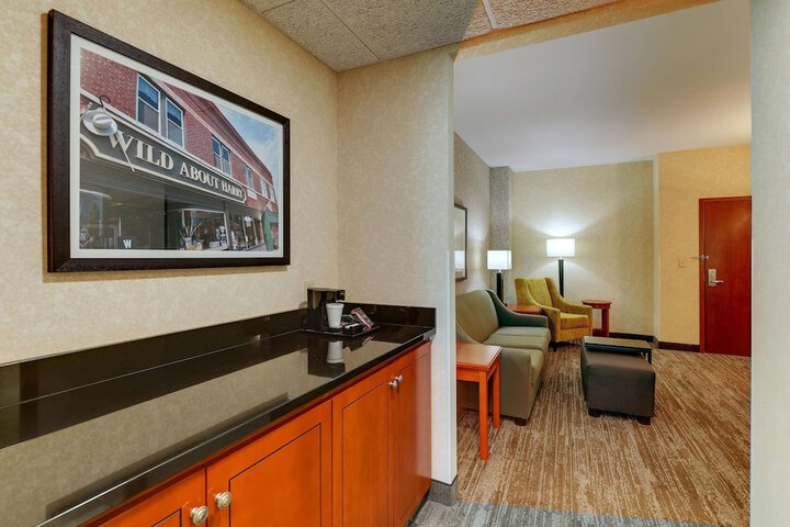 Room 21 of 40