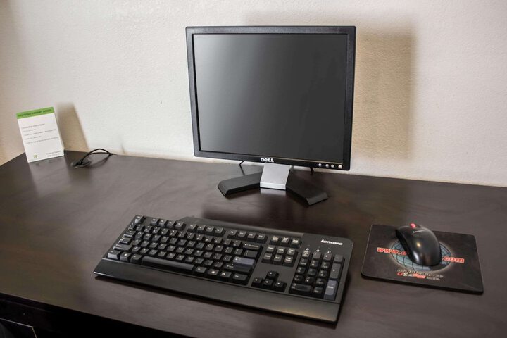 Business Center 16 of 16