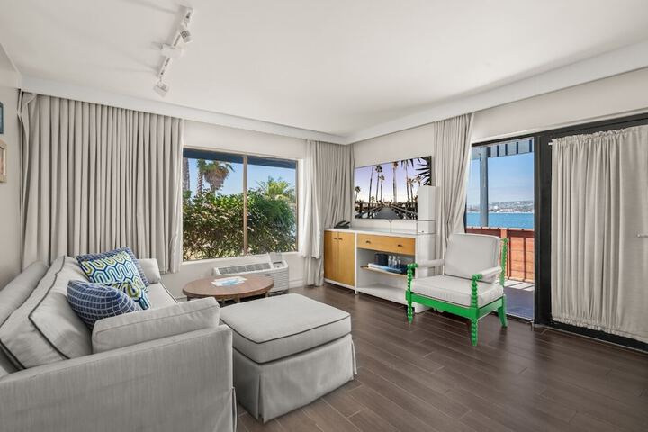 Paradise Point Resort & Spa