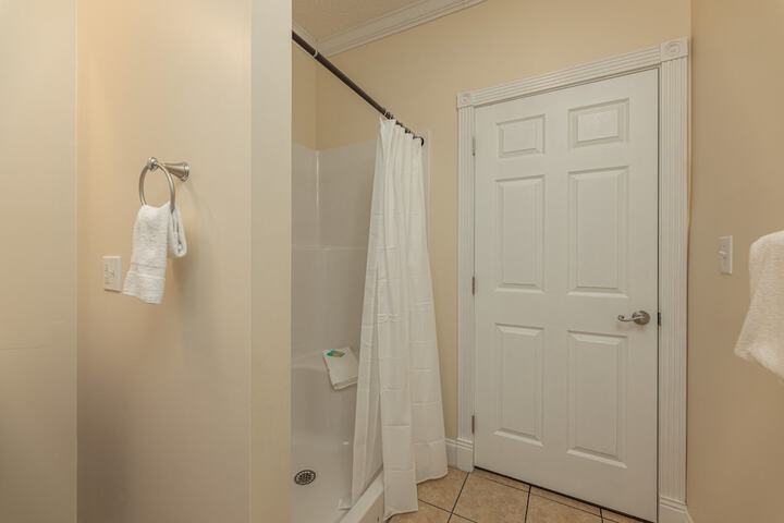 Room 8 of 20