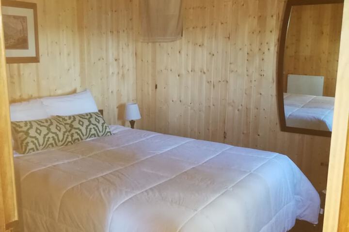 Room 40 of 85