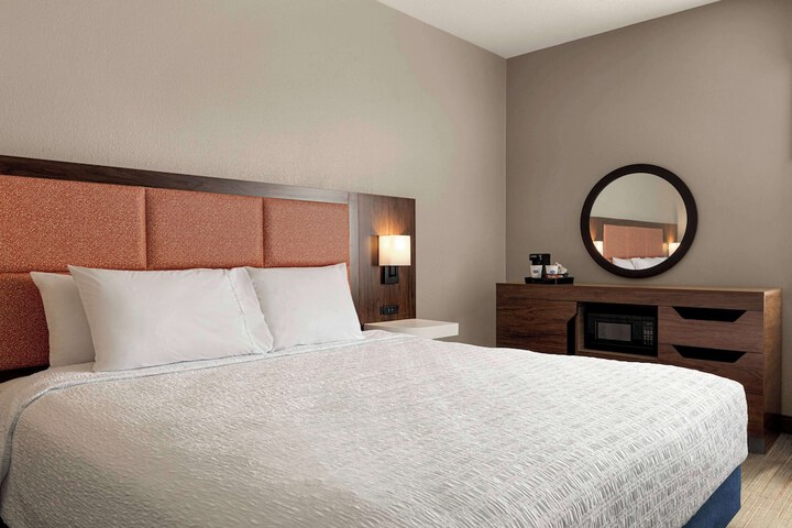 Room 15 of 24