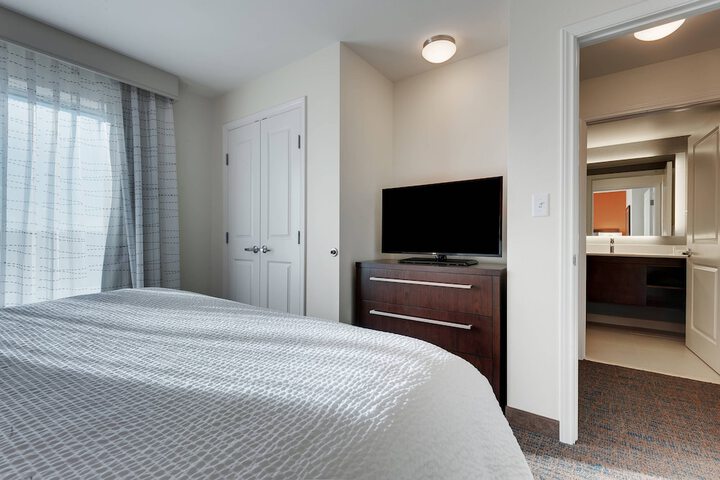 Room 16 of 39