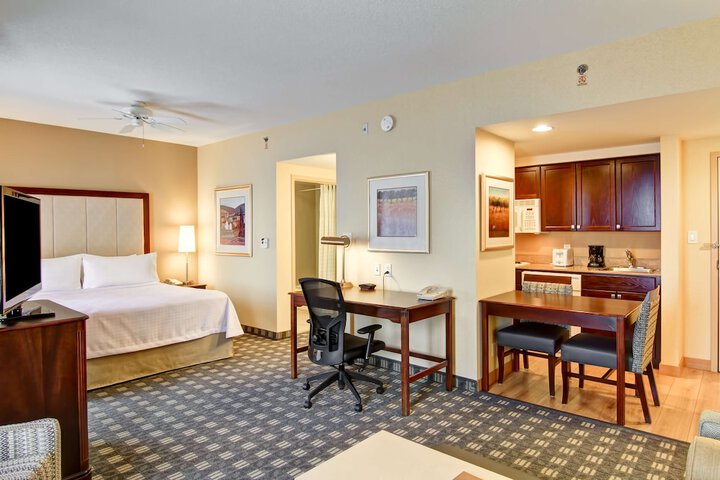 Room 42 of 60