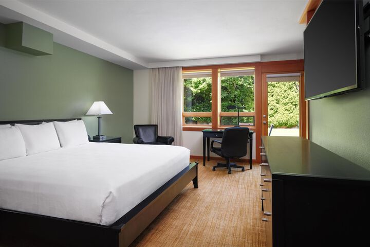Best Western Plus Hood River Inn