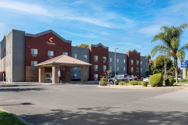 Hotel 2 of 36