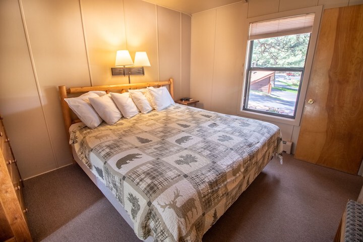 Room 162 of 261