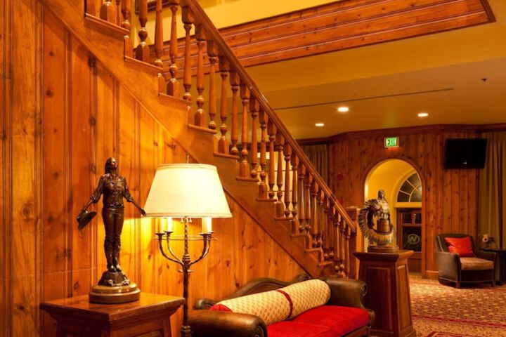 Hotel Interior 18 of 61