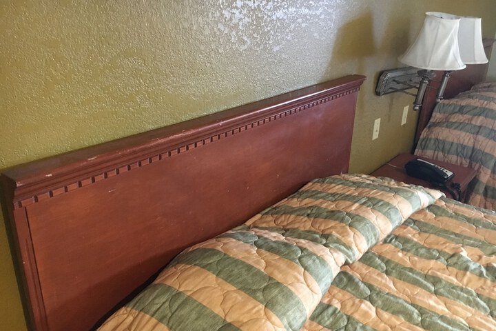 Bellflower Travel Inn
