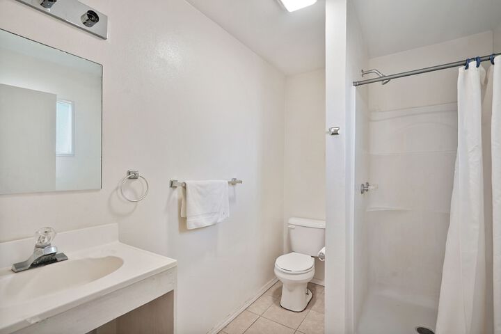 Room 14 of 30