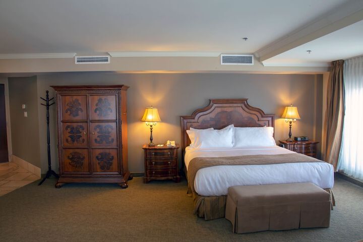 Hotel Brossard an Ascend Collection Hotel