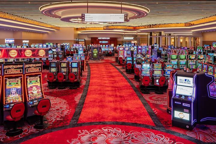 Entertainment 36 of 41