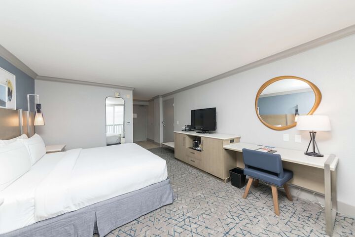 Room 53 of 110