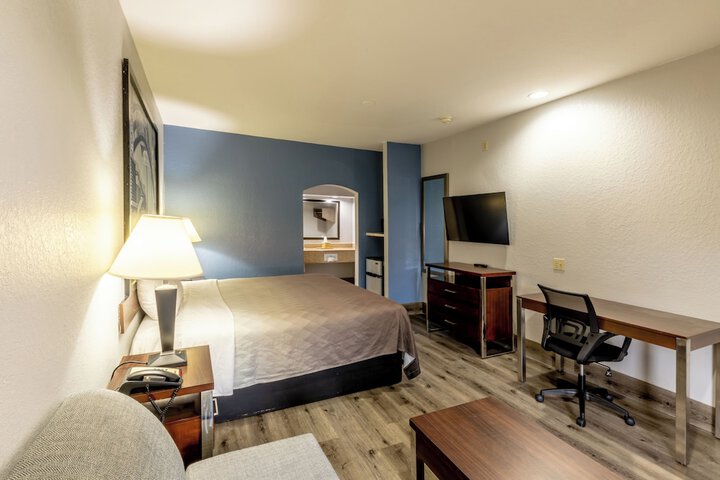 Azul Inn Houston Hobby Airport