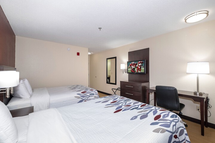 Room 17 of 28