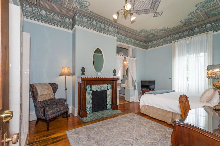 Room 21 of 47