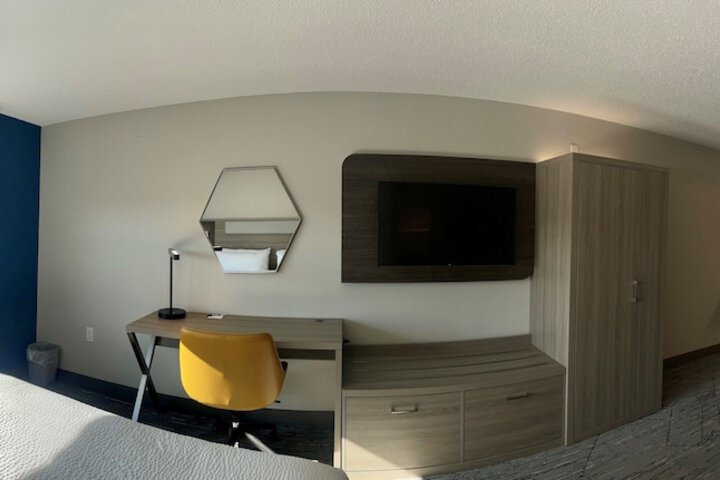 Room 85 of 145