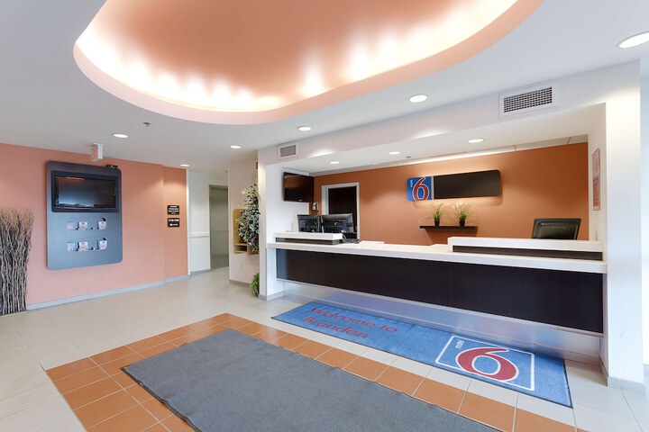Motel 6 Brandon MB