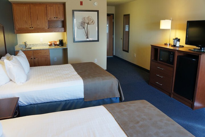 Room 32 of 64