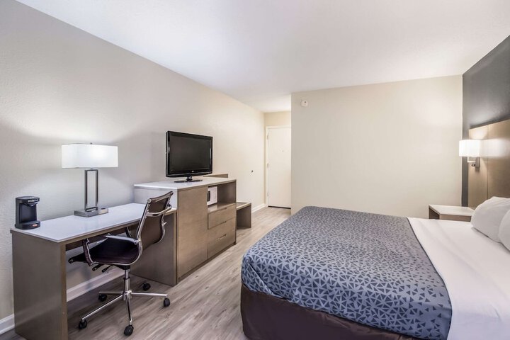 Room 47 of 48