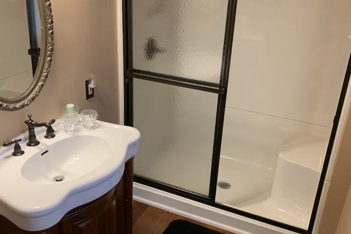 Room 3 of 17
