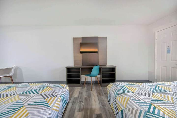 Room 15 of 38