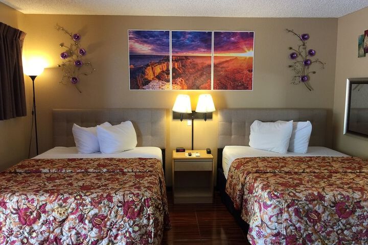 Room 17 of 19