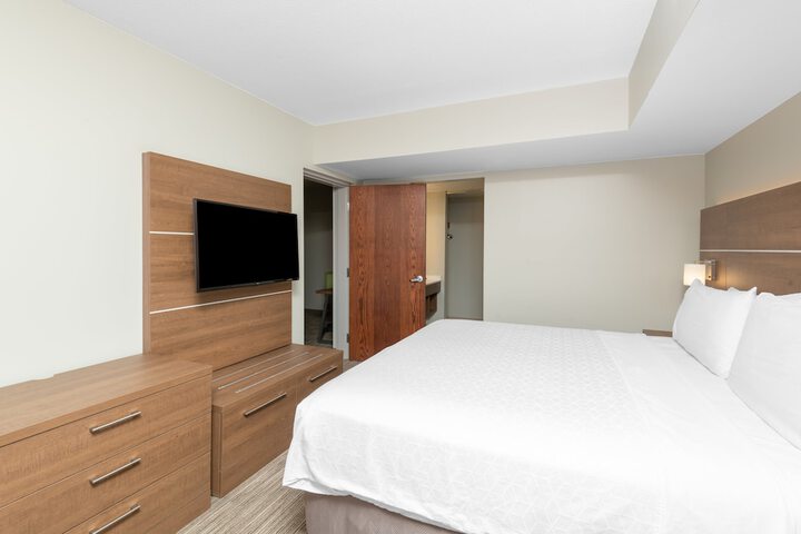 Room 16 of 37