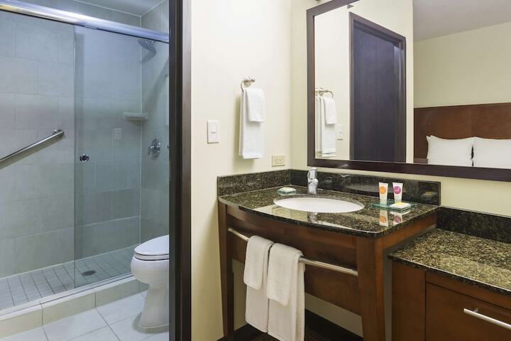 Room 21 of 57