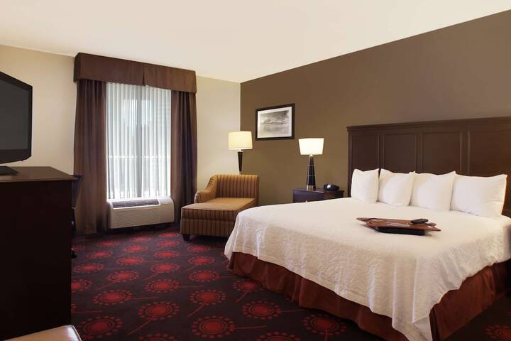 Room 12 of 30
