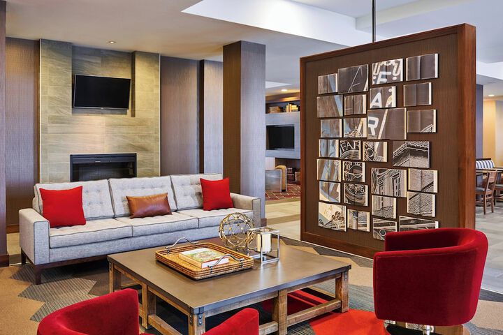 Four Points by Sheraton Fargo Medical Center