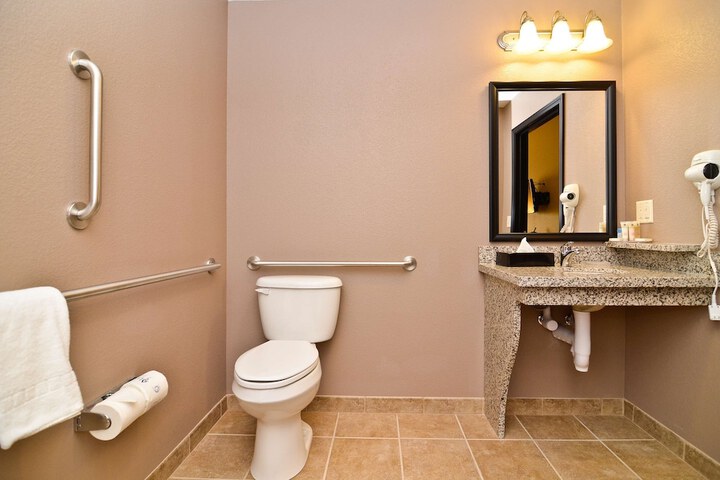 Room 20 of 39
